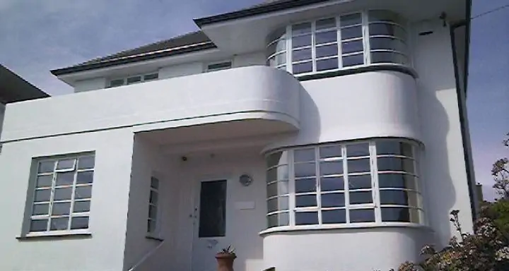 Saltdean Art Deco Steel Bay Windows House